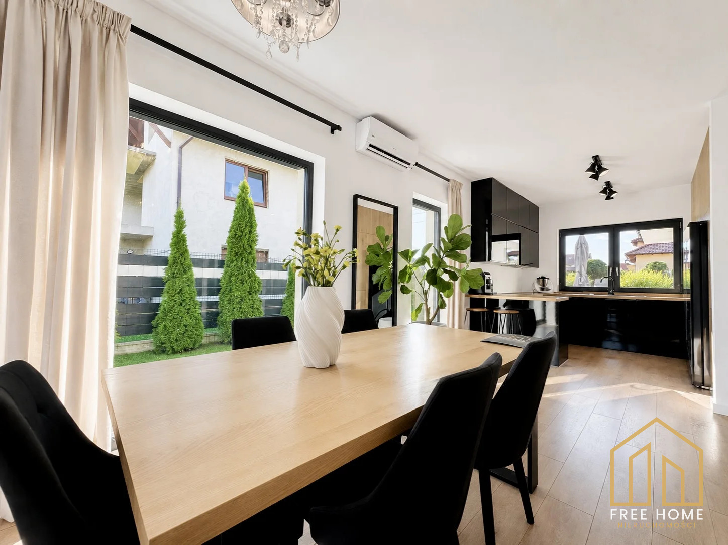 Nowoczesny dom z ogrodem i garażem w Radwanicach — miniatura 19